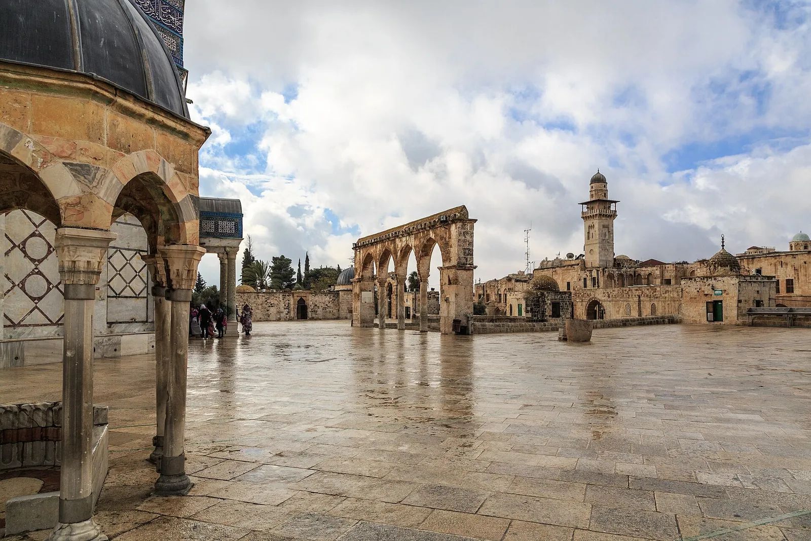 Request Du'a for Marriage at Al-Aqsa Mosque